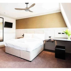 Ouray 2 de Klassfan - Ventilateur de plafond et destratificateur moteur DC Chrome avec Lumière pales bois clair 10 à 20 m²