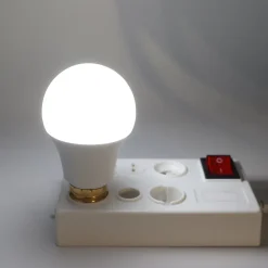 Pack de 10 Ampoules LED OSRAM Chips LED E27 A60 9W IRC90 900 Lumens Eyeconfort Sans Scintillement 4000K Blanc Neutre