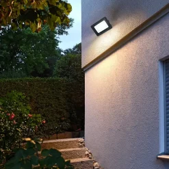 Pack de 5 Projecteur LED Extérieur IP65 Imperméable 50W 4750Lm 3000K Lumière Chaude pour Maison Garage Jardin Terrasse C