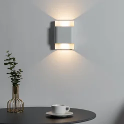 Petite applique carré double éclairage LED blanche IP54 - Laila