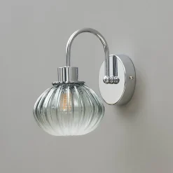 Petite applique murale tendance métal chromé et verre coloré - Seren