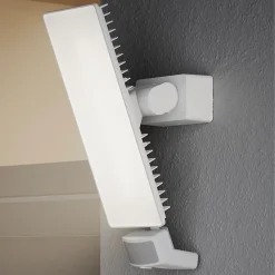 Projecteur LED à détection Davern 5000lm 50W IP65 GoodHome blanc