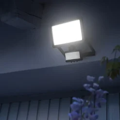 Projecteur LED extérieur détecteur de mouvement noir IP65 2300lm 20W GoodHome, Lucan