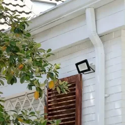 Projecteur LED Extérieur IP65 Imperméable 30W 2850Lm 3000K Lumière Chaude pour Maison Garage Jardin Terrasse Champ