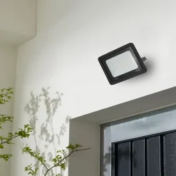 Projecteur LED Extérieur IP65 Imperméable 50W 4750Lm 3000K Lumière Chaude pour Maison Garage Jardin Terrasse Champ