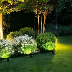 Projecteur solaire de jardin à LED IP65 500 lm avec piquet et capteur crépusculaire - 3000K