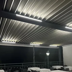 Réglette LED Solaire 27CM - Utilisation Intérieur Extérieur - Éclairage Garage, Terrasse, Abri - Groupe DDC