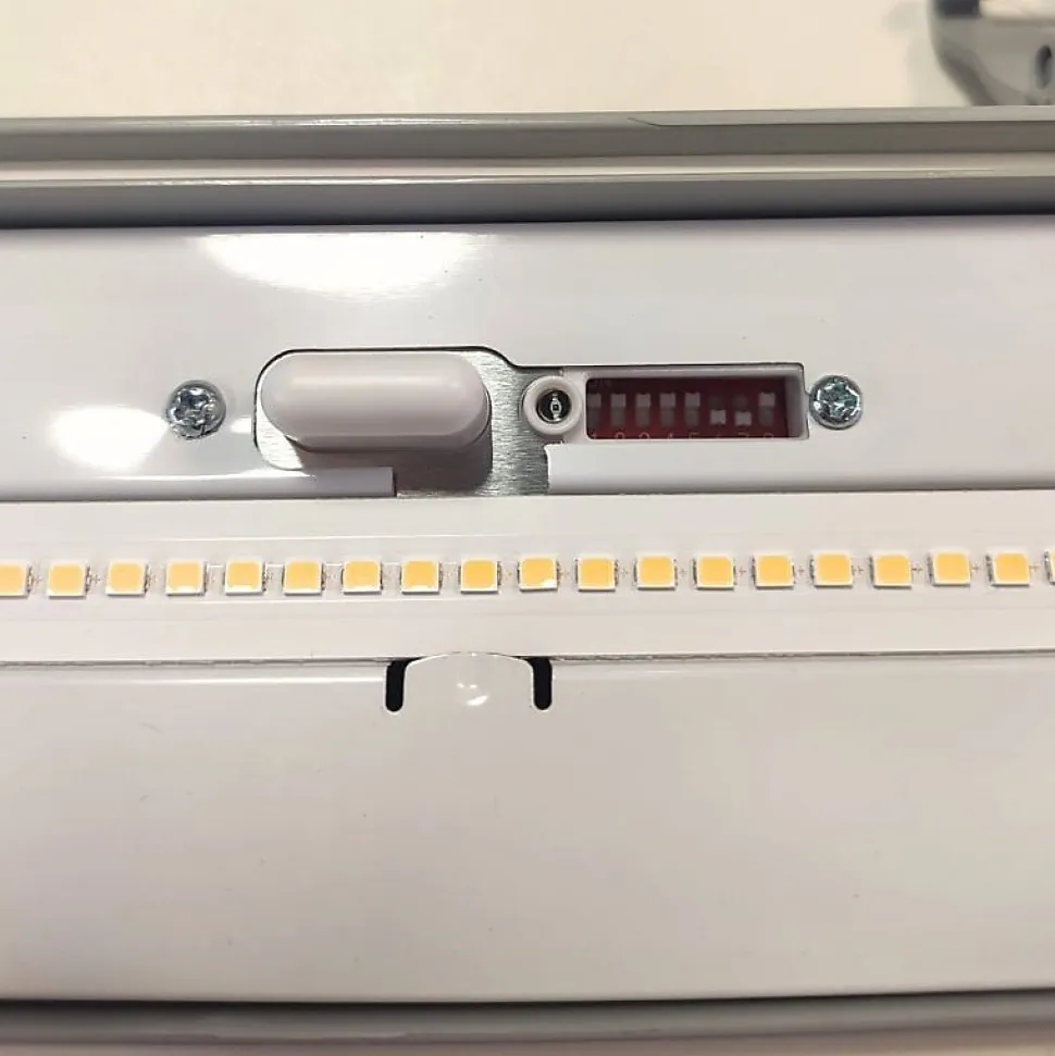 Réglette LED Étanche 120cm 36W 125lm/W IP65 avec Détecteur Intégré - Blanc Neutre 4000K - 5500K - SILAMP