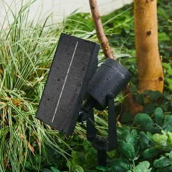 Spot à piquer extérieur solaire LED intégrée Adjuma noir 190lm 2,8W IP44 GoodHome