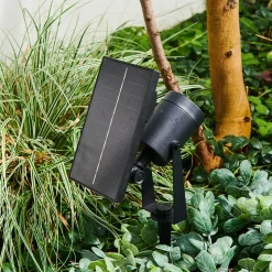 Spot à piquer extérieur solaire LED intégrée Adjuma noir 190lm 2,8W IP44 GoodHome