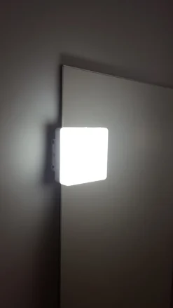 Spot LED amovible pour miroir IP44 blanc 250 lm