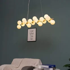 Suspension horizontale dorée à sphères en verre blanc - Ambrosia