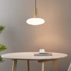 Suspension métal laiton et verre opale - Zinnia