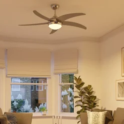 Ventilateur de plafond avec éclairage GoodHome Hanki coloris argent pour pièce de 25 m² Ø.132 cm