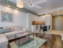 Ventilateur de plafond pales 122 cm avec LED et Wifi Réversible Hypersilence