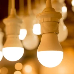 Xanlite - Ampoule LED dimmable A70, culot E27, 15W cons. (100W eq.), blanc neutre, - EE1521GCWD