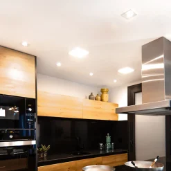 Xanlite - Spot GU10 50W 4000K Carré Blanc IP44 - SP50CIP44BCW