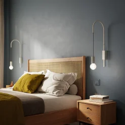 Zafferano - Applique Filo, orientable à 200, métal peint, ampoule E27 max 60W incluse, H 110cm - Noir